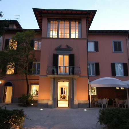 Residence Il Fortino Marina di Massa Εξωτερικό φωτογραφία