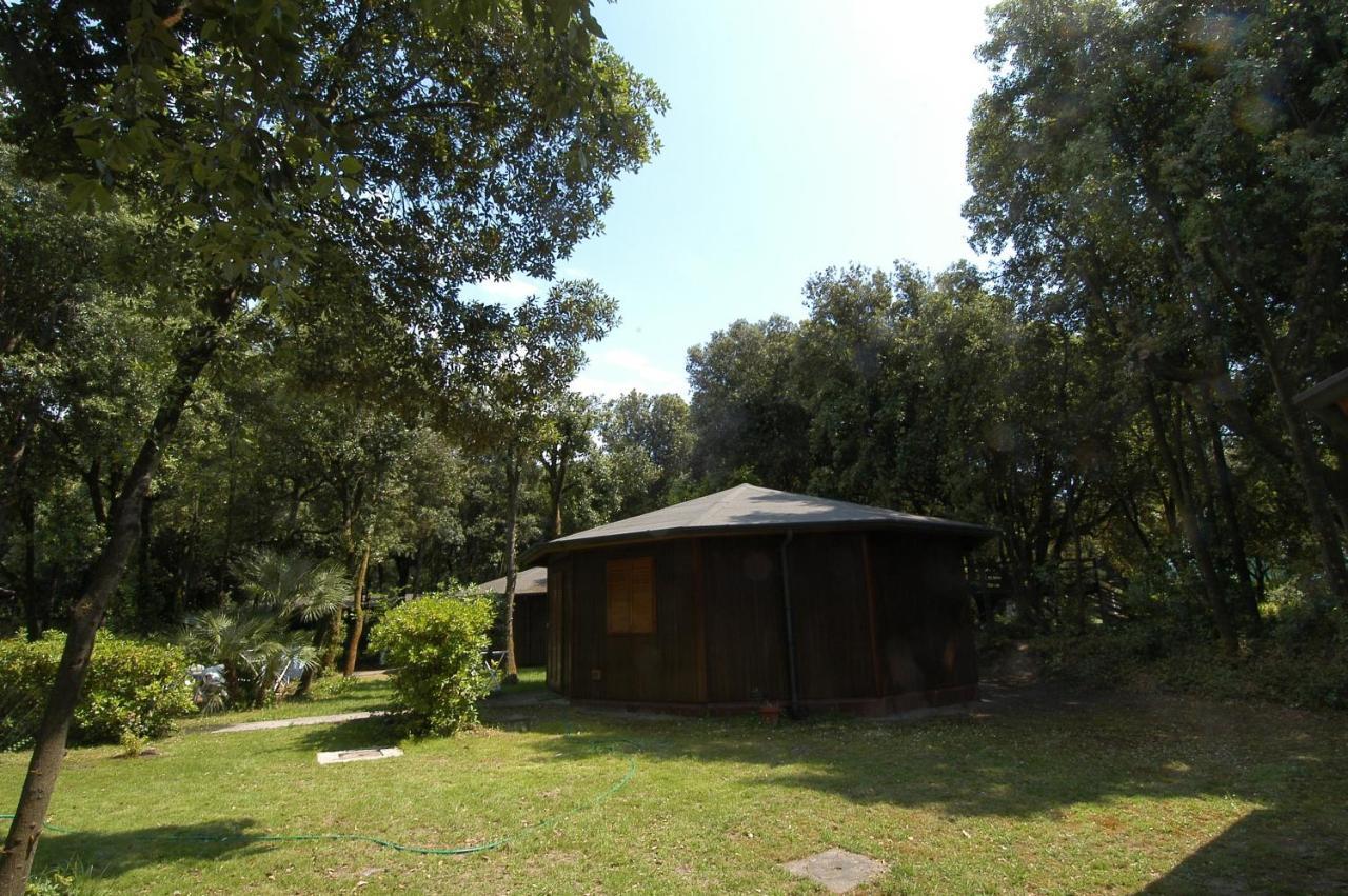 Residence Il Fortino Marina di Massa Δωμάτιο φωτογραφία